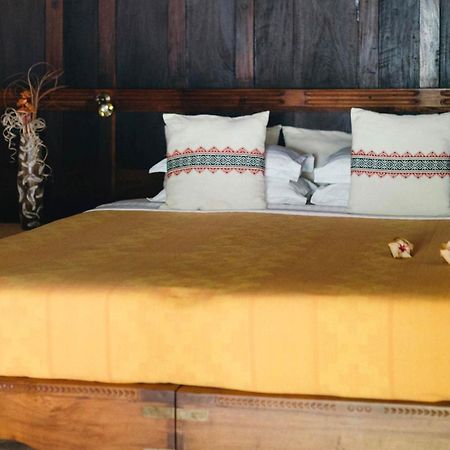 Lakeshore Villa Alappuzha Экстерьер фото