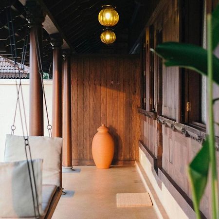 Lakeshore Villa Alappuzha Экстерьер фото