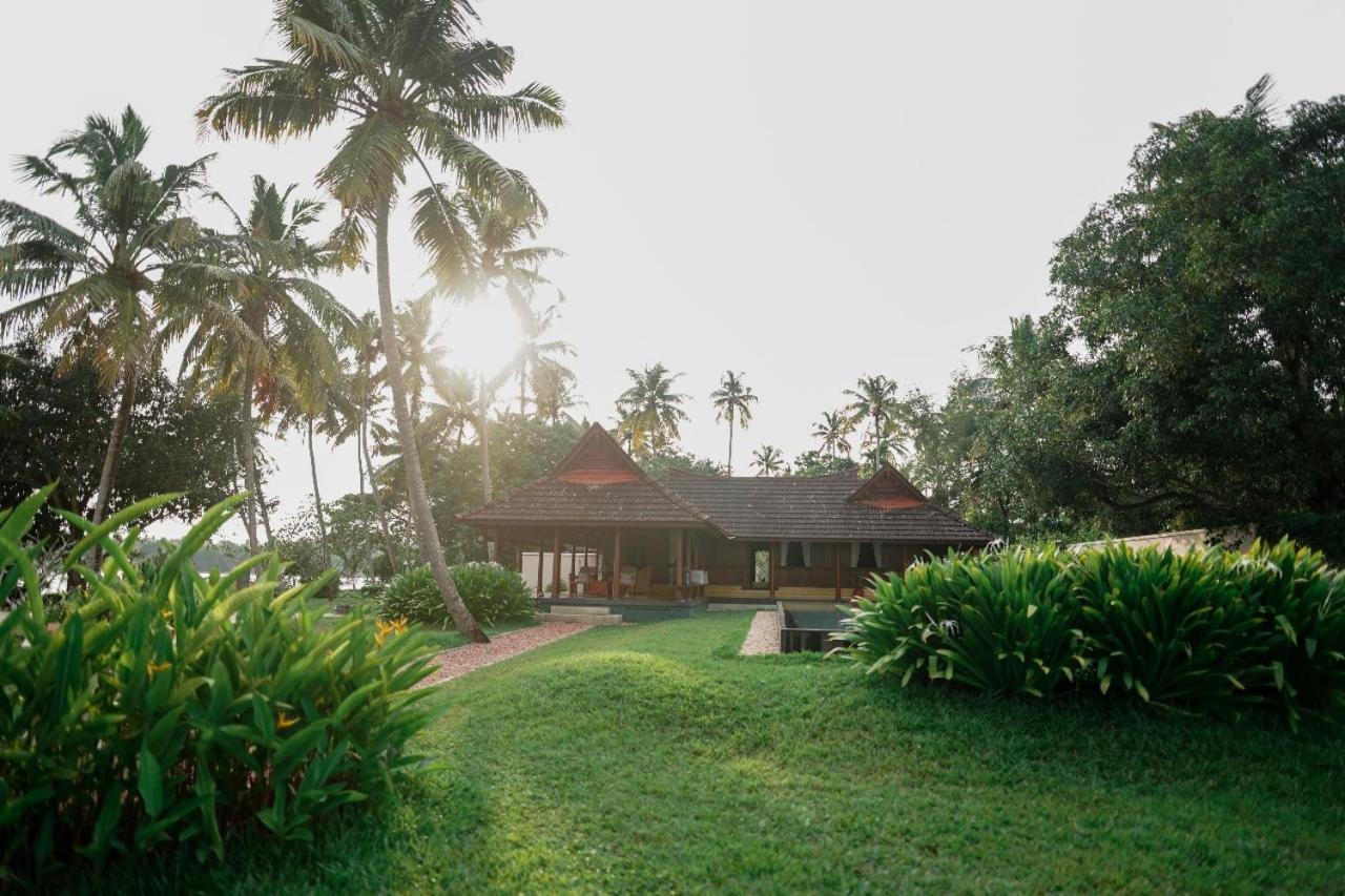 Lakeshore Villa Alappuzha Экстерьер фото